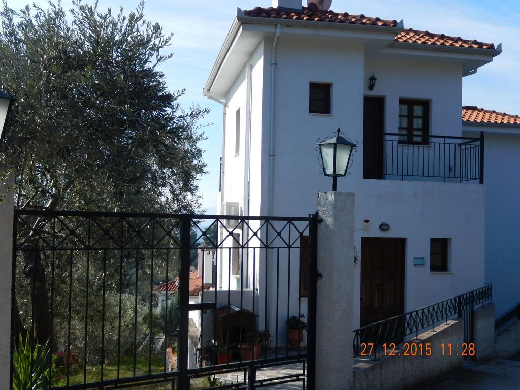 Argo - Mythos Apartment Trikeri Luaran gambar
