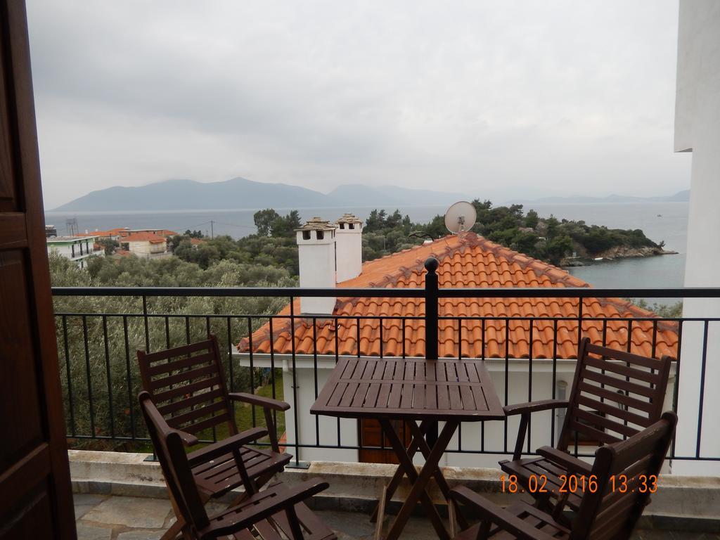 Argo - Mythos Apartment Trikeri Luaran gambar