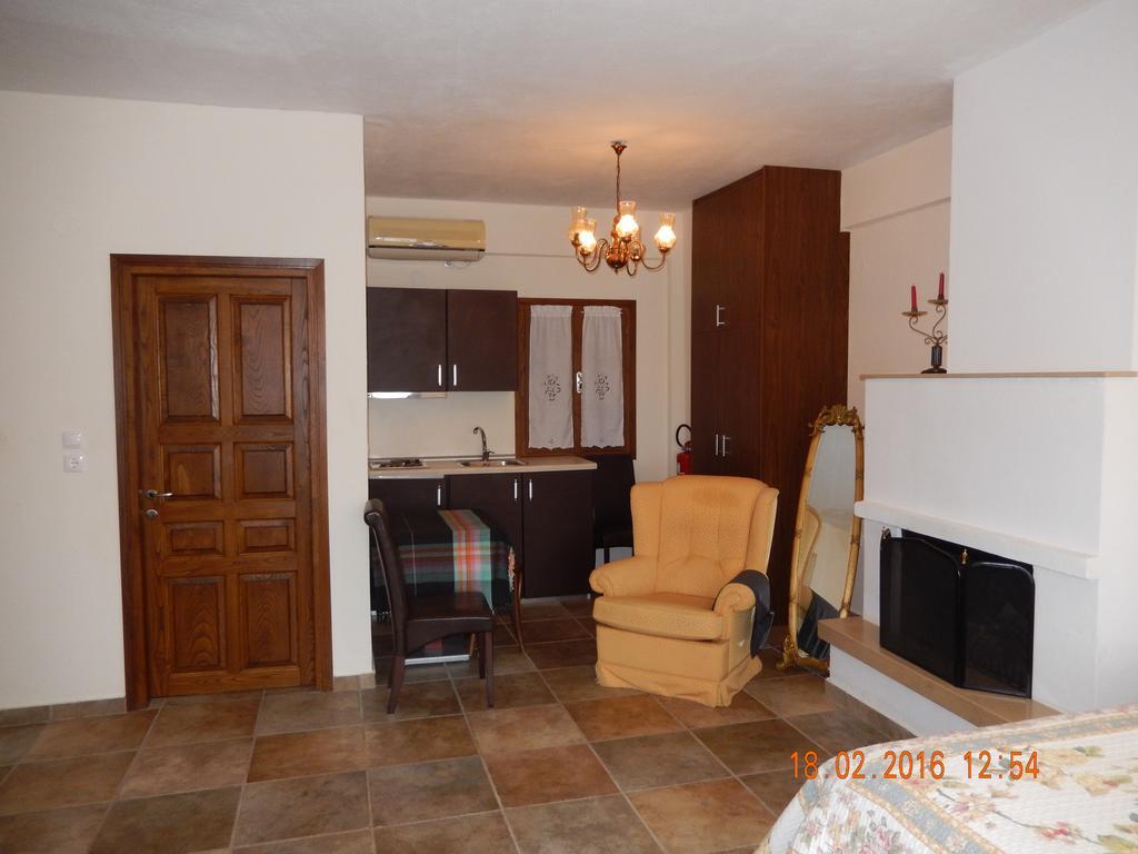 Argo - Mythos Apartment Trikeri Luaran gambar